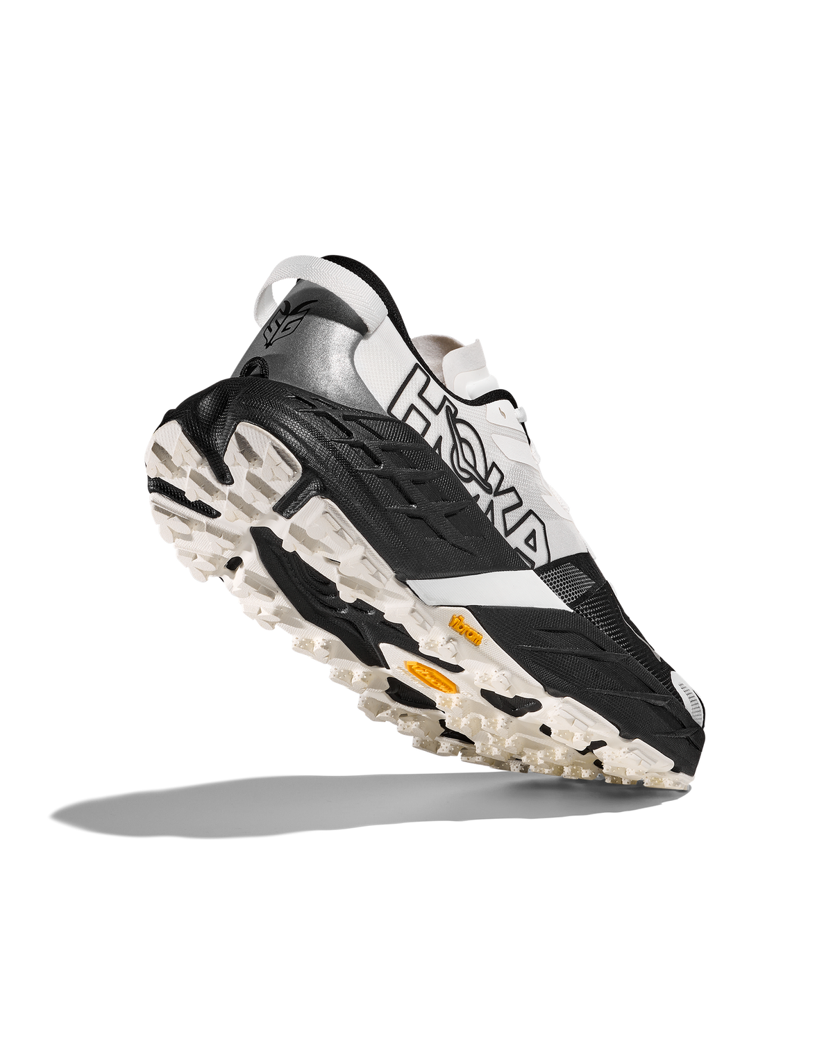 Hoka Speedgoat 7 Black / White Dame