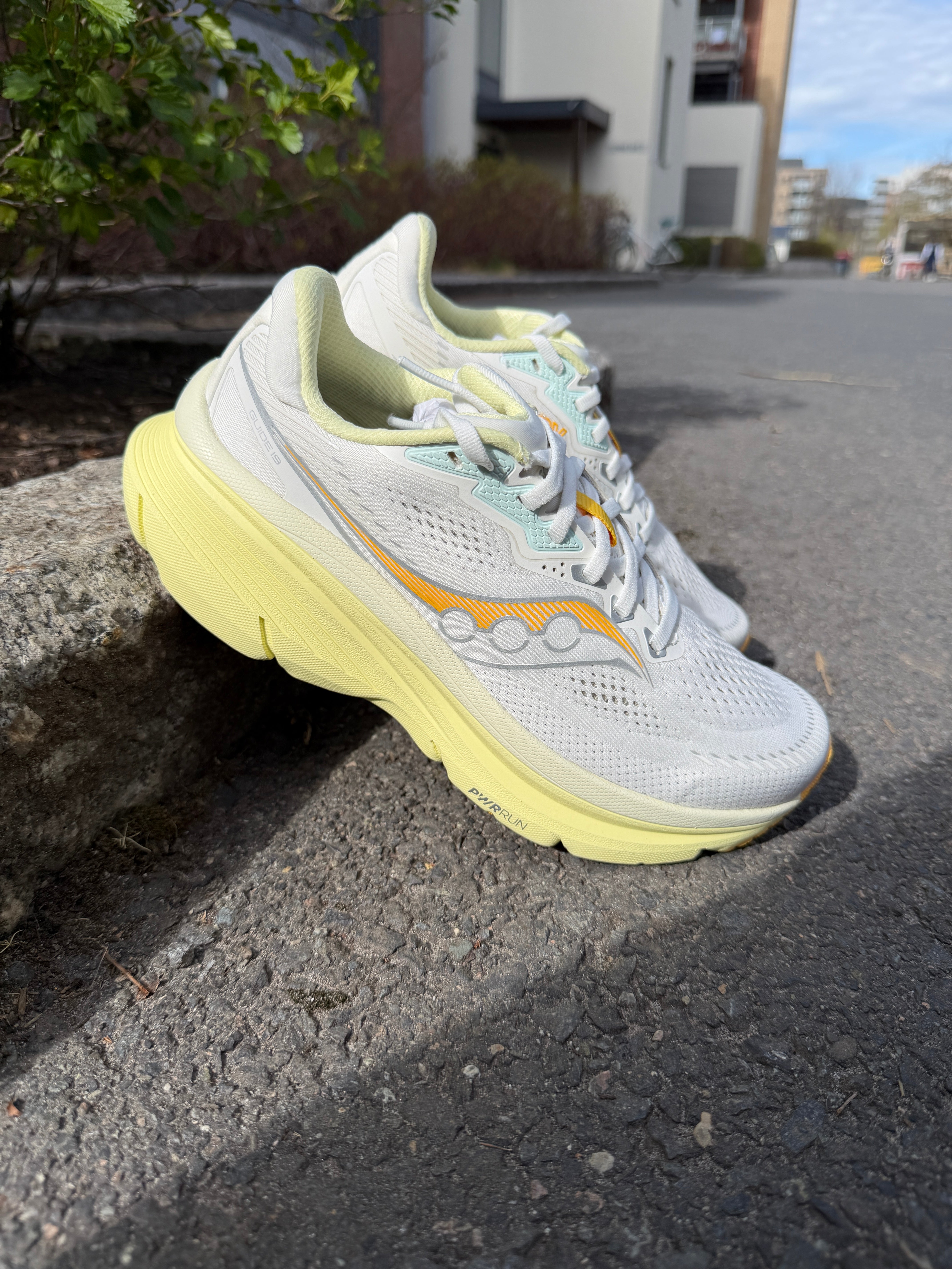 Saucony Guide 19 Ivory/Tender Dame