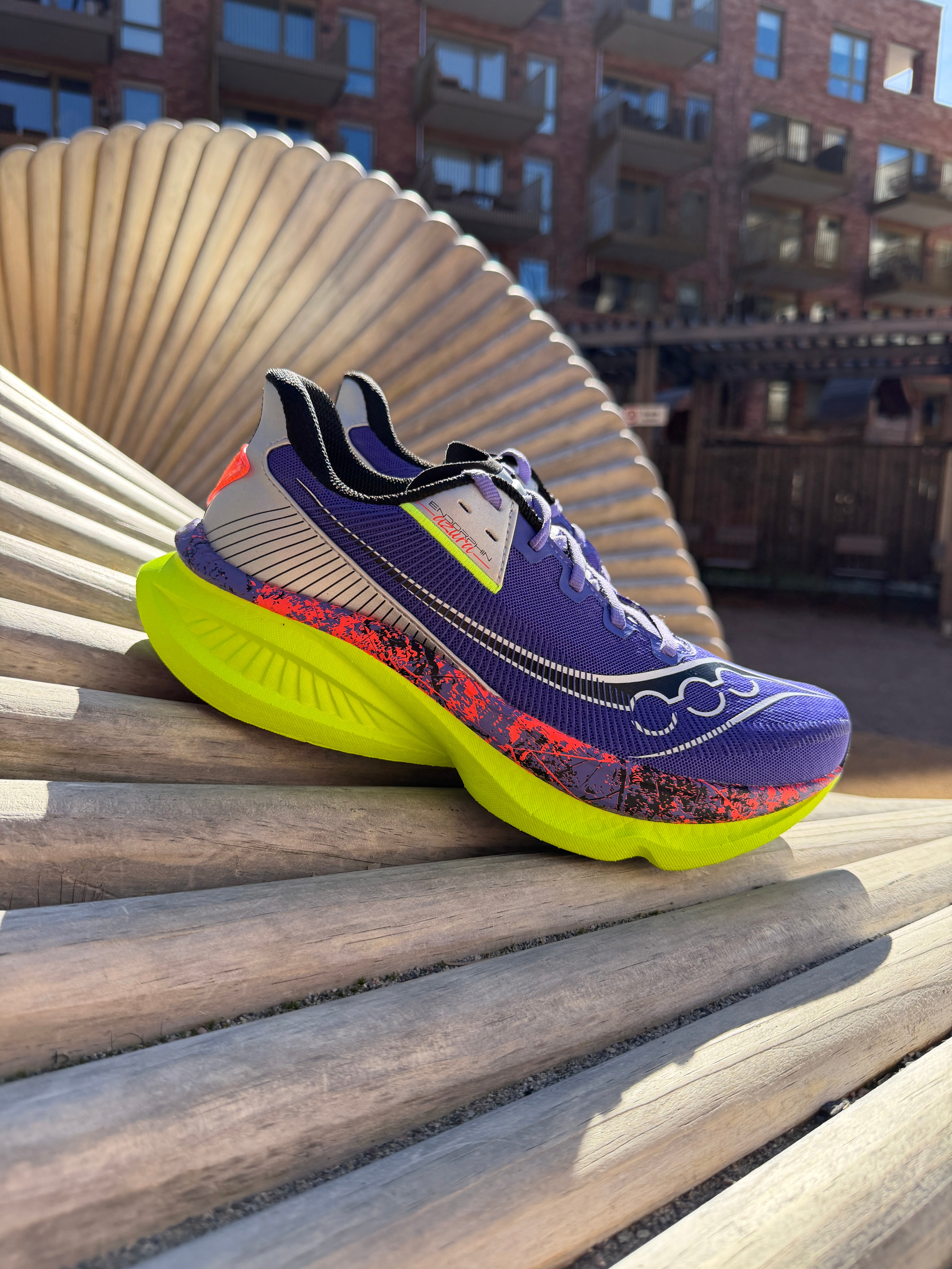 Saucony Endorphin Azura Hi Octane Opulence / Citron Herre