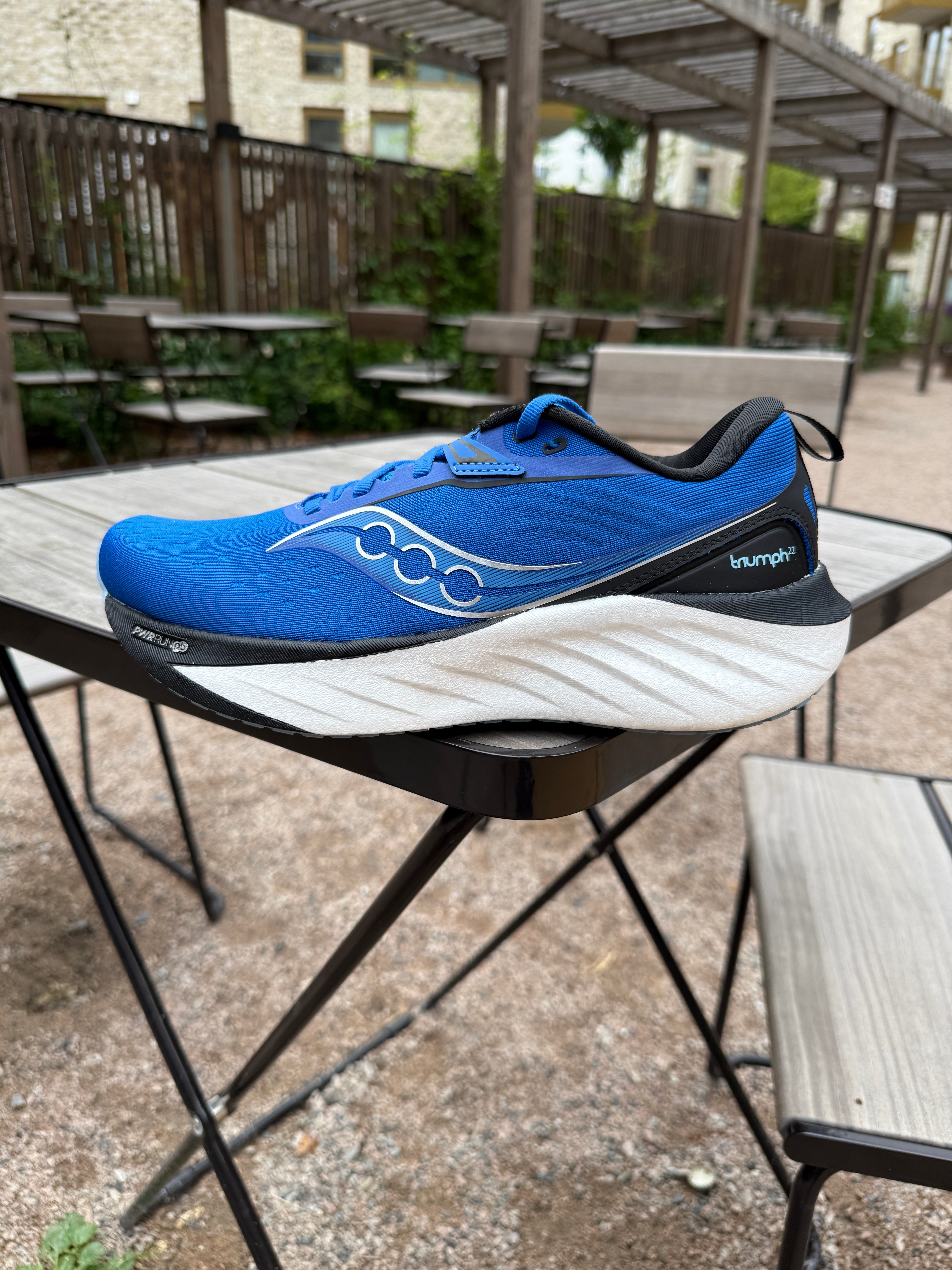 Saucony Triumph 22 Skydiver / Black