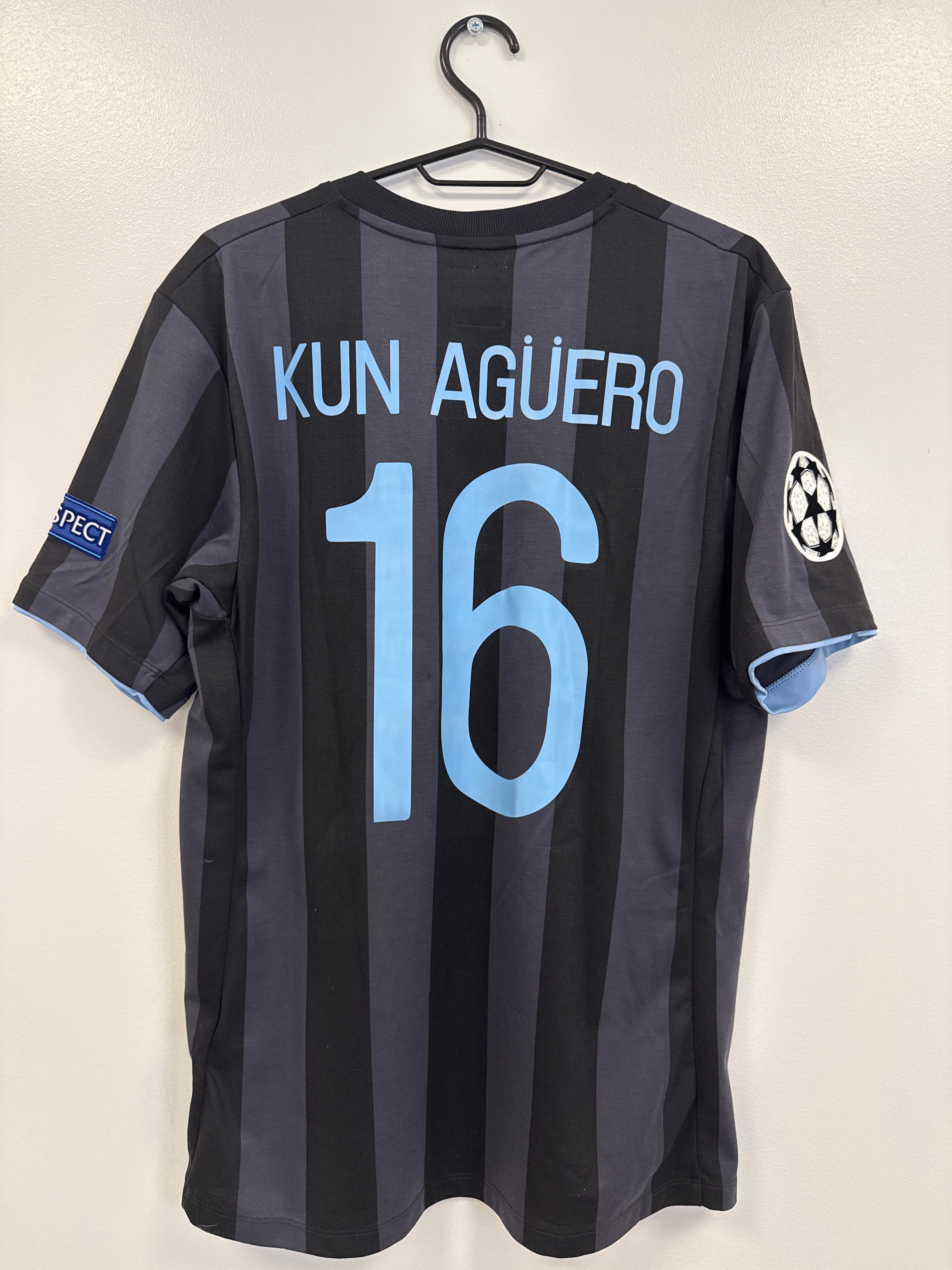 Man City 3rd Kun Aguero 2012/2013 (38 / M)
